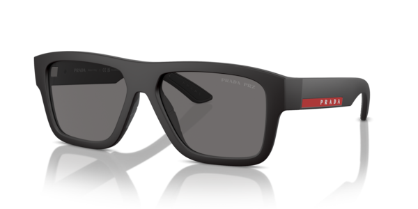 Óculos de sol Prada Linea Rossa PS04ZS, formato retangular, armação em nylon preto fosco, lente cinza escura