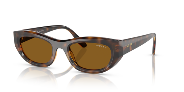 Óculos de sol Vogue Eyewear VO5616S, formato cat-eye, armação em nylon biobaseado havana escuro, lente marrom escuro polarizada