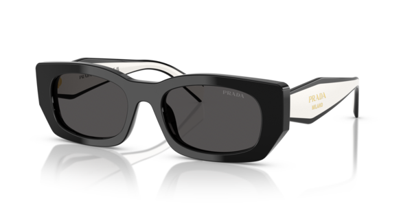 Óculos de sol Prada PRB05S, formato retangular, armação em acetato preto, lente cinza ardósia