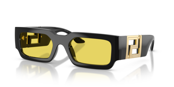 Óculos de sol Versace Greca Maxi VE4506U, formato retangular, armação em acetato preto, lente cinza degradê
