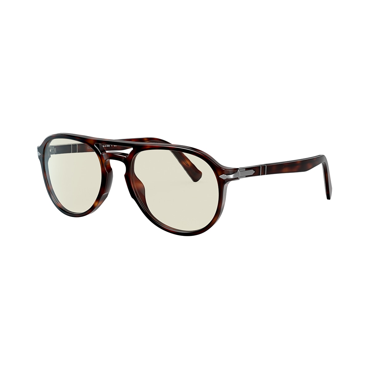 CRAFTED TO THE HIGHEST STANDARDS PHOTOCHROMIC SUNGLASSES WITH POLARIZED LENS CRAFTED TO THE HIGHEST STANDARDS PHOTOCHROMIC SUNGLASSES WITH POLARIZED LENS