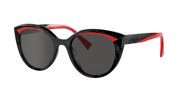 https://assets.sunglasshut.com/is/image/LuxotticaRetail/8056597498517__001.png?impolicy=SGH_bgtransparent&width=640