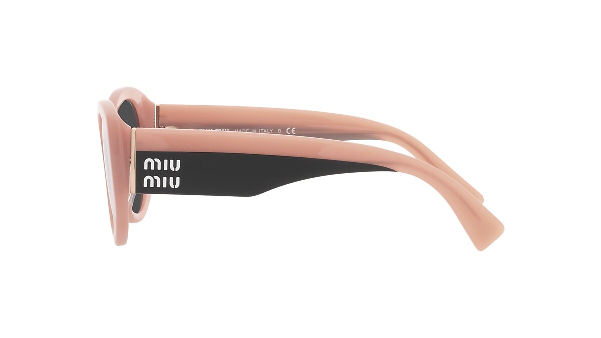 8056597540605_090A.png?  