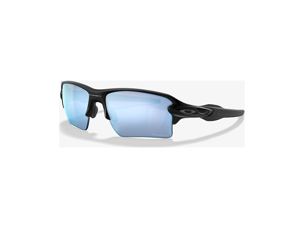Oakley OO9188 Flak®  XL 59 Prizm Deep Water Polarized & Matte Black  Polarised Sunglasses | Sunglass Hut Australia