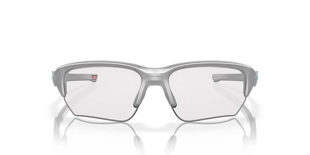 Oakley OO9372 Flak® Beta (Low Bridge Fit) 65 Clear to Black Iridium  Photochromic & Silver Sunglasses | Sunglass Hut USA