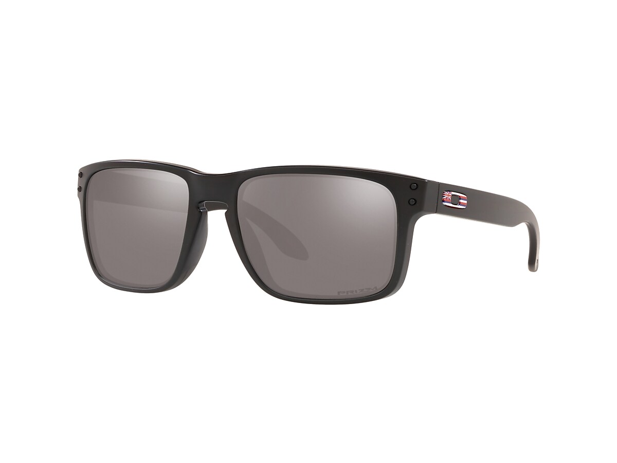 Oakley OO9102 Standard Issue Holbrook™ State Flag Collection 57 Prizm Black  & Hawaii Matte Black Sunglasses | Sunglass Hut Canada