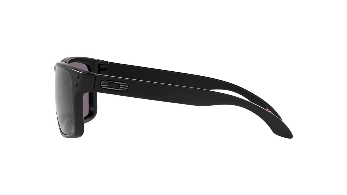 Oakley OO9102 Standard Issue Holbrook™ USA Flag Collection 57 
