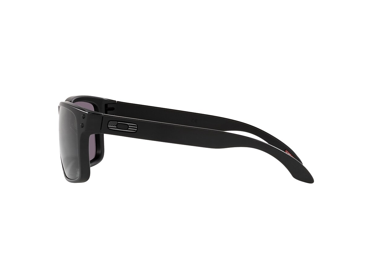 Oakley OO9102 Standard Issue Holbrook™ USA Flag Collection 57 