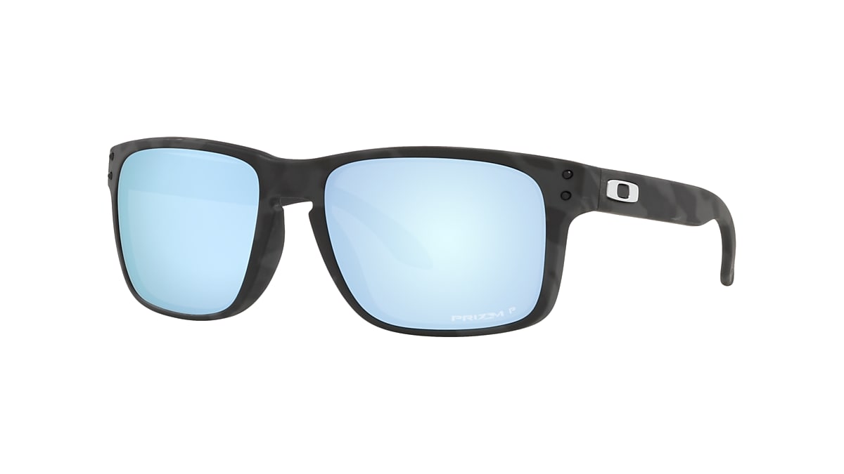 Oakley OO9102 Holbrook™ 57 Prizm Deep Water Polarized & Matte Black Camo  Polarized Sunglasses | Sunglass Hut USA
