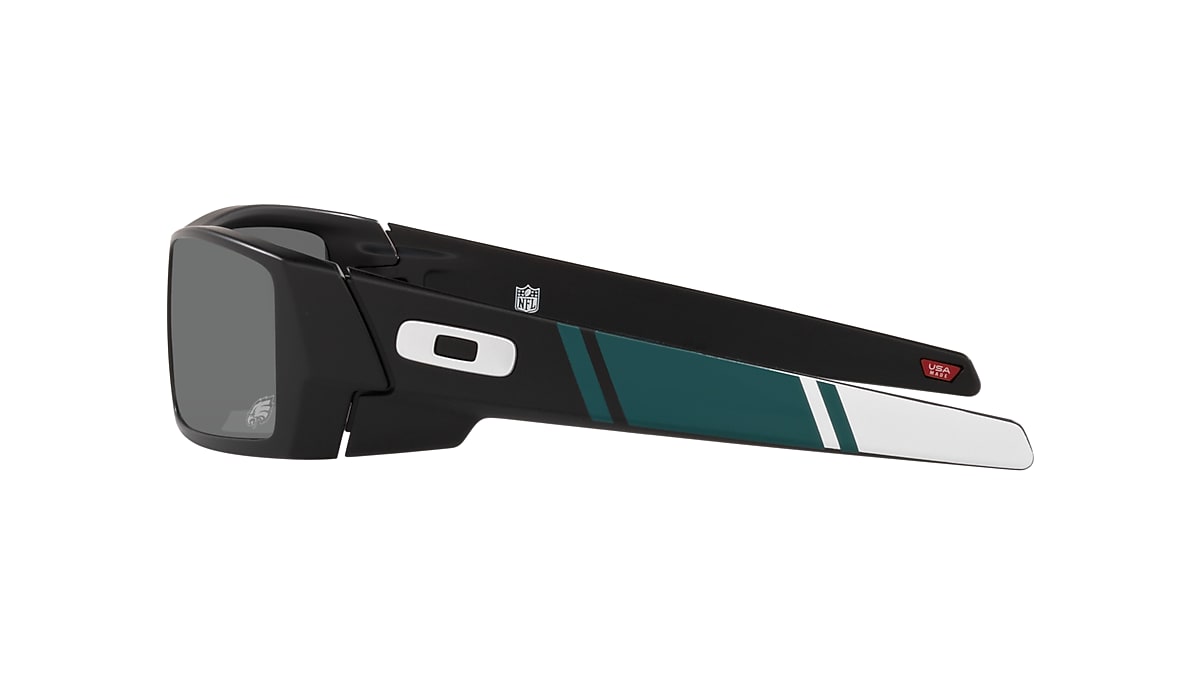 Official Oakley Standard Issue Philadelphia Eagles Microbag Sunglasses |  Oakley® | Official Oakley Standard Issue