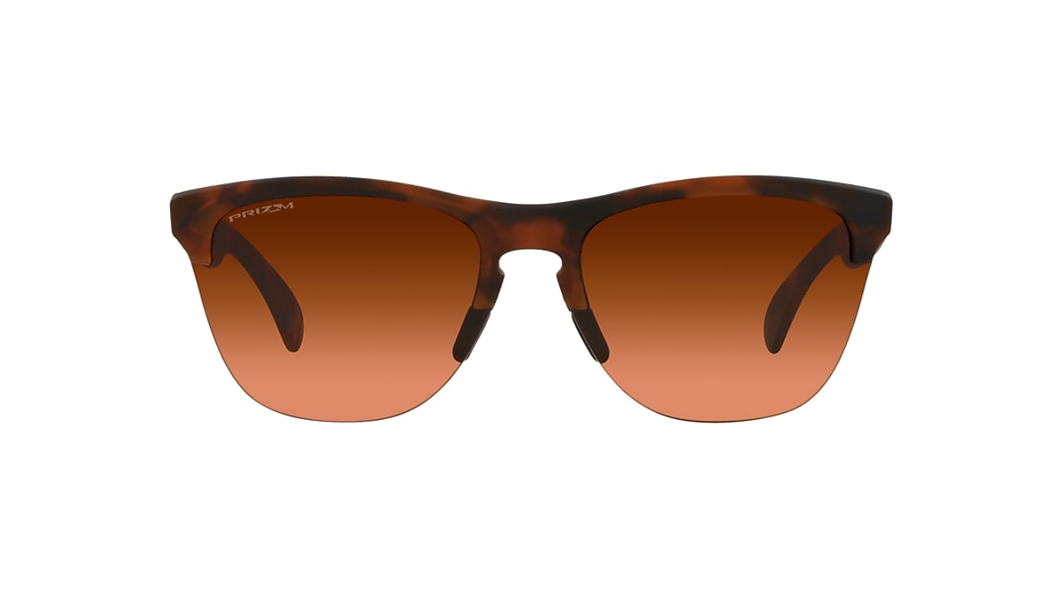 超特価激安の商品をすべて Lite Frogskins™ OO9374 Oakley M lenses Brown with 10) - (63 セル、プラスチックフレーム