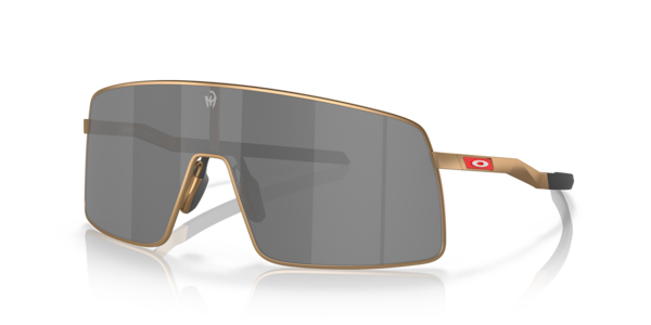 Óculos de sol Oakley Sutro TI Patrick Mahomes II Collection, formato máscara, armação em metal dourado, lente preta